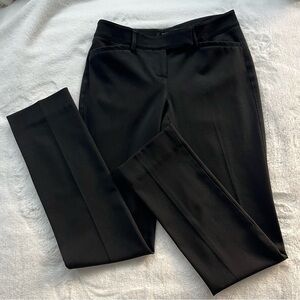 White House Black Market Women's Blanc Slim Leg Black Stretchy Pants  - Size 2